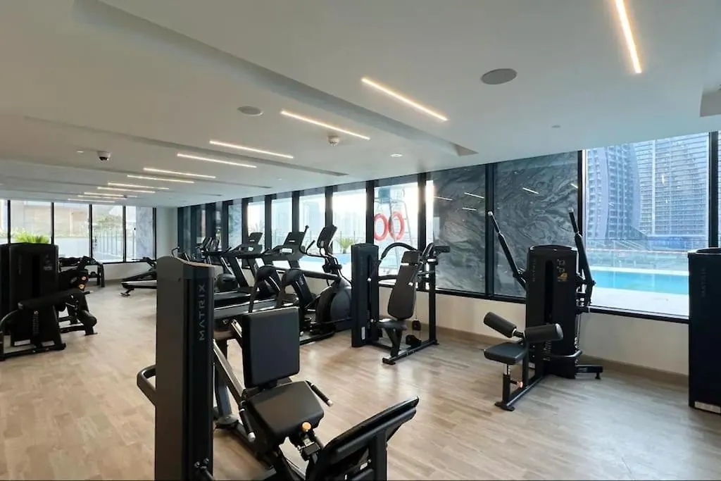 Lux Apartment With Huge Private Lounge I Burj & Canal View Dubai