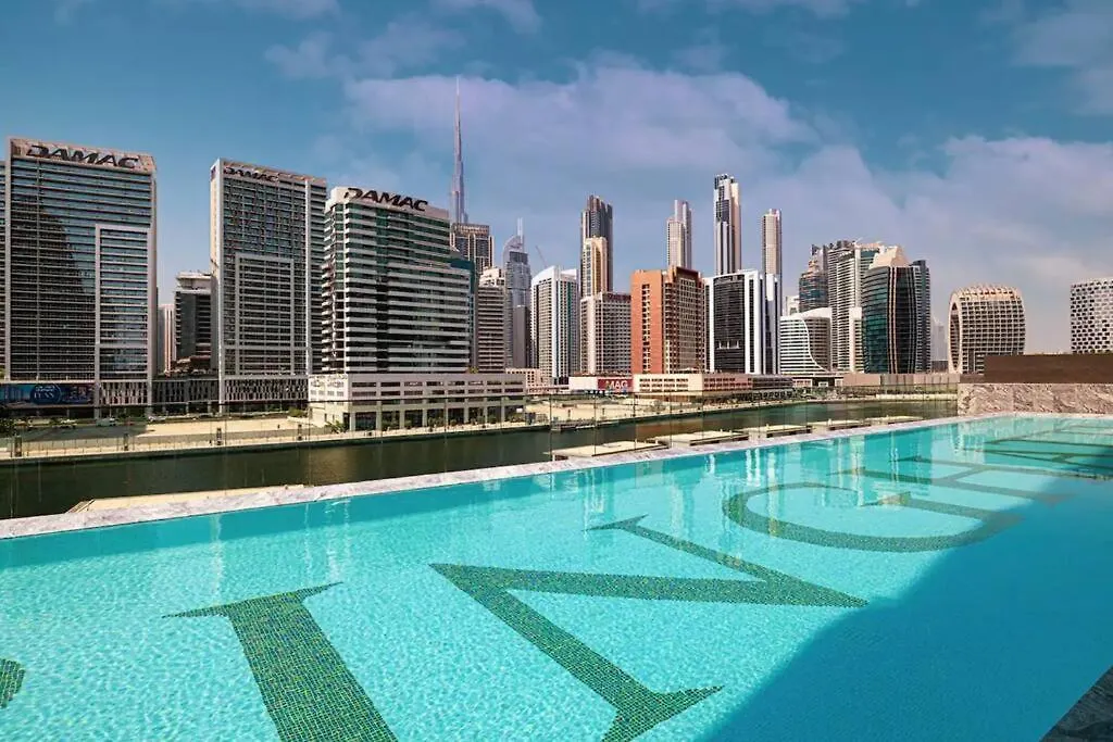 Lux Apartment With Huge Private Lounge I Burj & Canal View Dubai