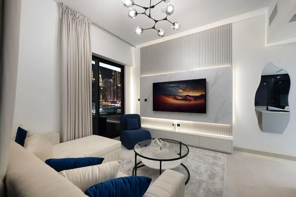 Lux Apartment With Huge Private Lounge I Burj & Canal View Dubai 0*,