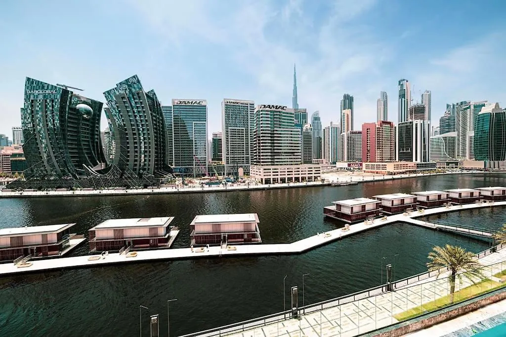 Lux Apartment With Huge Private Lounge I Burj & Canal View Dubai