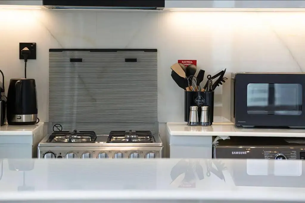 Lux Apartment With Huge Private Lounge I Burj & Canal View Dubai 0*,  United Arab Emirates